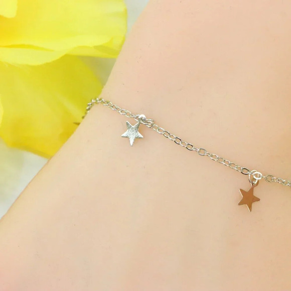 "Minimalist Bracelet, Sleek & Modern Design, Women’s Fashion, YC110277-B - Picture 8 of 10